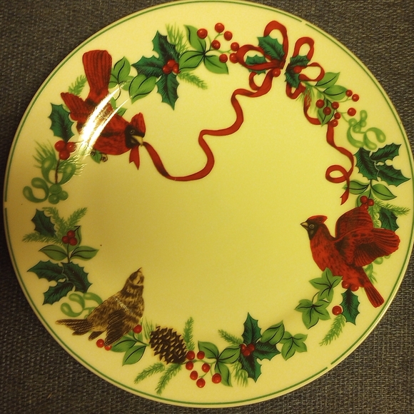 Christmas Royal Norfolk Plate - Picture 3 of 3